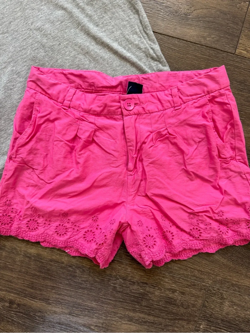 SET OF 2 GapKids Girls 12 XL Floral Logo Tee Pink Eyelet Shorts 2 Piece Outfit